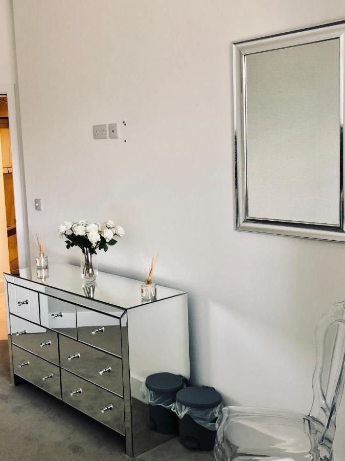 Snapos Luxury Serviced Apartment - Meridian House Bedford Eksteriør bilde
