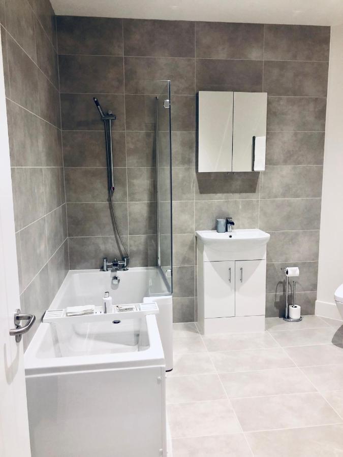 Snapos Luxury Serviced Apartment - Meridian House Bedford Eksteriør bilde