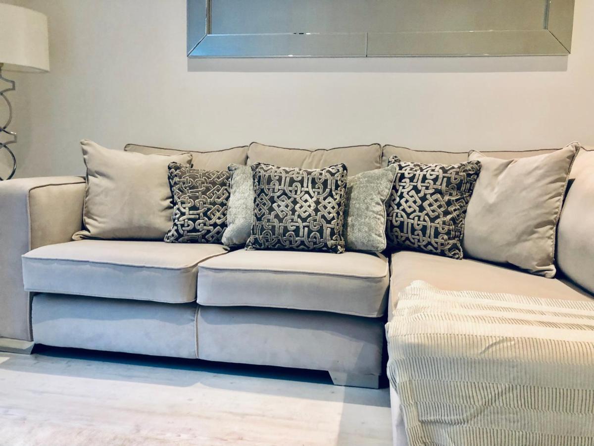 Snapos Luxury Serviced Apartment - Meridian House Bedford Eksteriør bilde