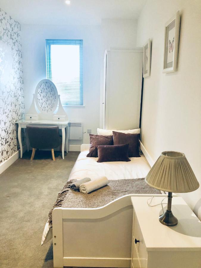 Snapos Luxury Serviced Apartment - Meridian House Bedford Eksteriør bilde
