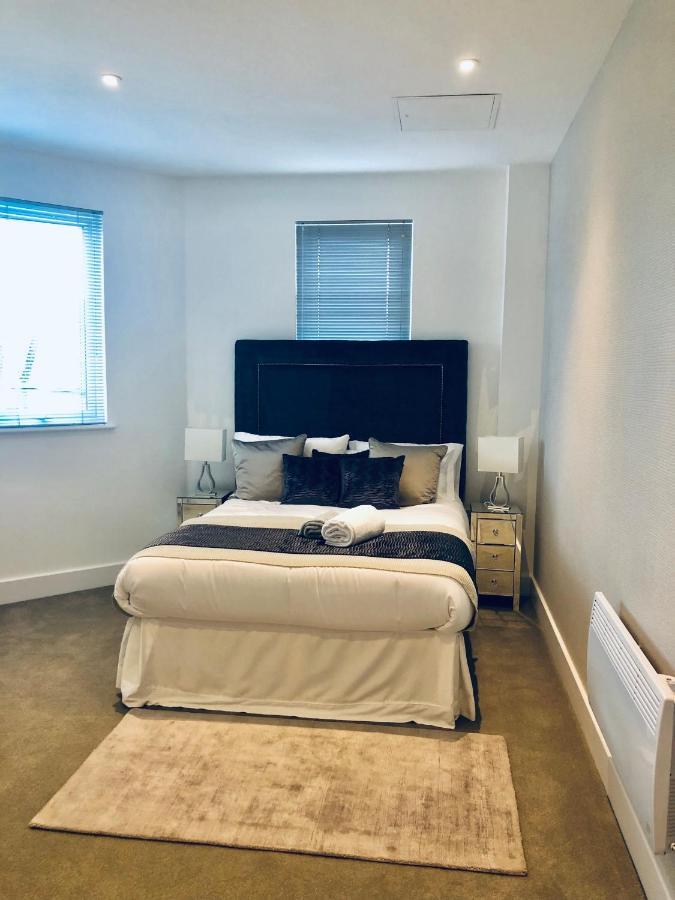 Snapos Luxury Serviced Apartment - Meridian House Bedford Eksteriør bilde