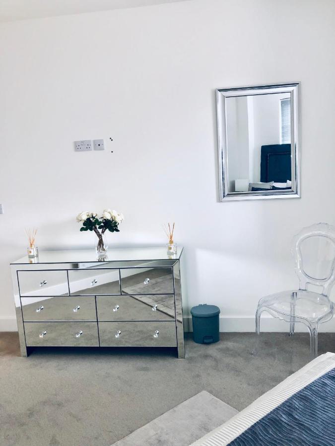 Snapos Luxury Serviced Apartment - Meridian House Bedford Eksteriør bilde