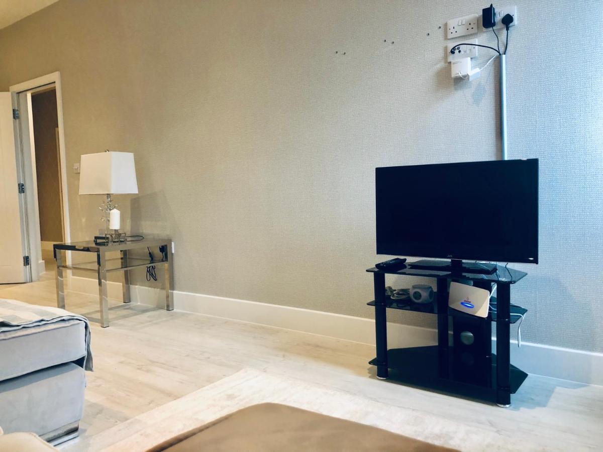Snapos Luxury Serviced Apartment - Meridian House Bedford Eksteriør bilde